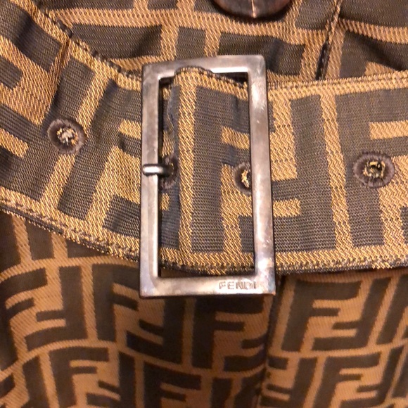 Fendi authentic logo trench coat 🧥 - Picture 4 of 8